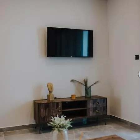 Pearl Apartel C1 Volos